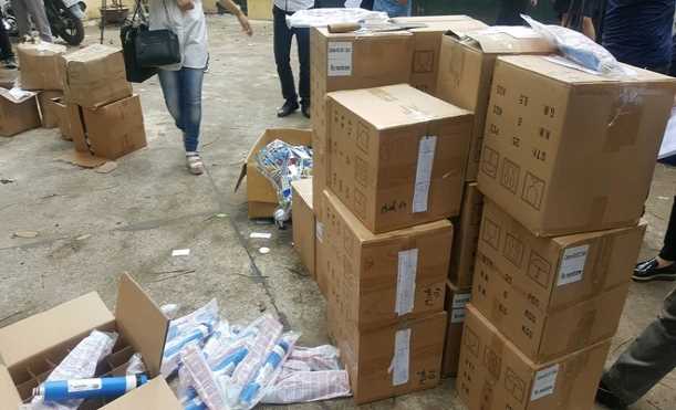 Khởi tố hai gi&aacute;m đốc kinh doanh m&agrave;ng lọc nước RO giả