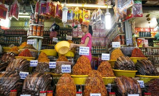 Chợ mắm, cá khô Châu Đốc lớn nhất miền Tây Nam Bộ