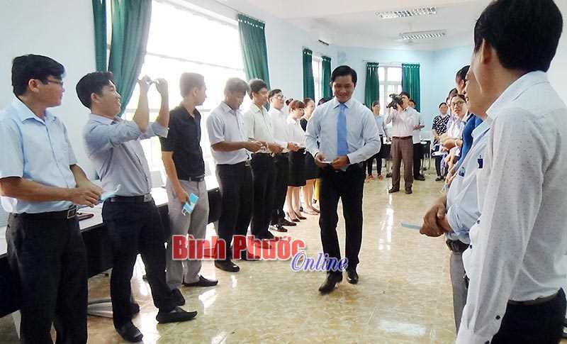 35 c&aacute;n bộ c&ocirc;ng đo&agrave;n được bồi dưỡng kỹ năng b&aacute;o c&aacute;o, tuy&ecirc;n truyền