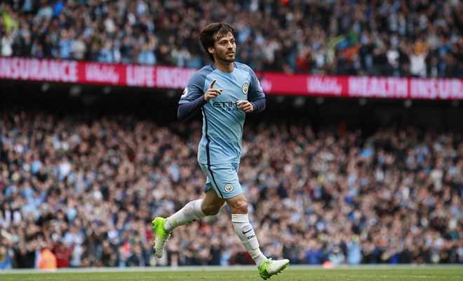 Manchester City chạm tay vào tấm vé tham dự Champions League