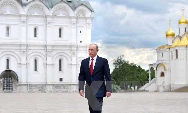 Tổng thống Nga Putin trả lời trực tuyến người dân lần thứ 15