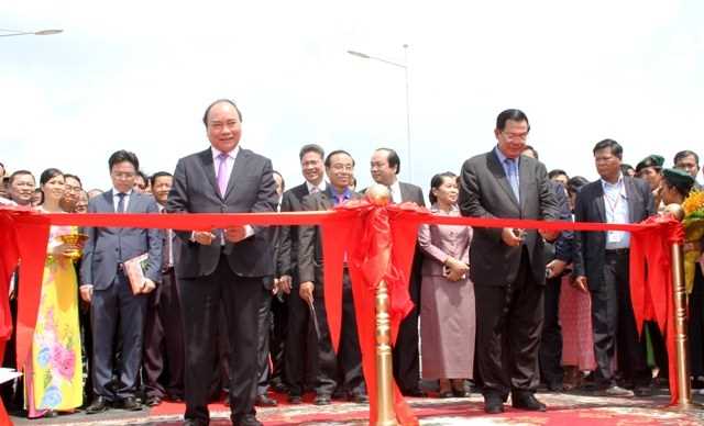 R&uacute;t ngắn tuyến đường từ bi&ecirc;n giới Việt Nam tới Thủ đ&ocirc; Campuchia