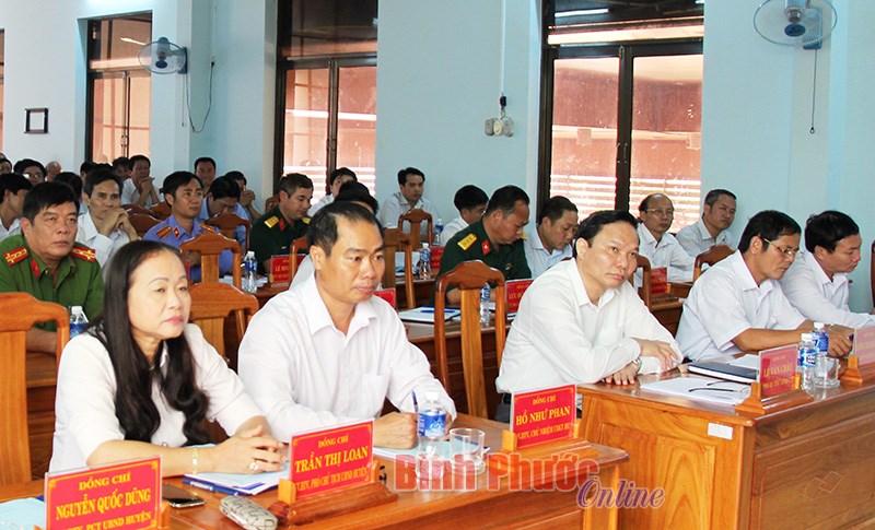 Huyện ủy Ph&uacute; Riềng tăng cường kiểm tra, gi&aacute;m s&aacute;t, xử l&yacute; kỷ luật nghi&ecirc;m