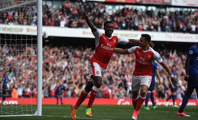 Arsenal chặn đứng mạch bất bại của M.U, nuôi hy vọng tốp 4