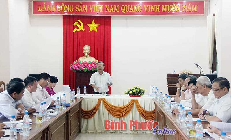 Ban Ph&aacute;p chế HĐND tỉnh th&ocirc;ng qua c&aacute;c b&aacute;o c&aacute;o tr&igrave;nh kỳ họp thứ tư HĐND tỉnh