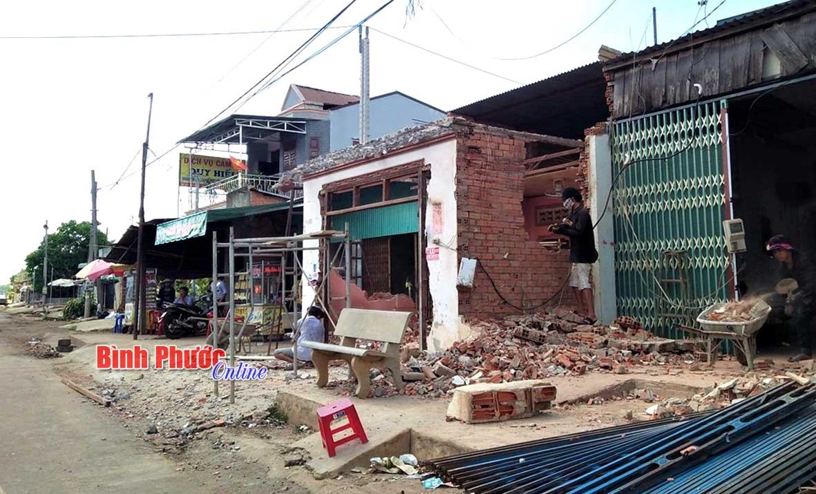 Người dân tự giác trả lại hành lang giao thông