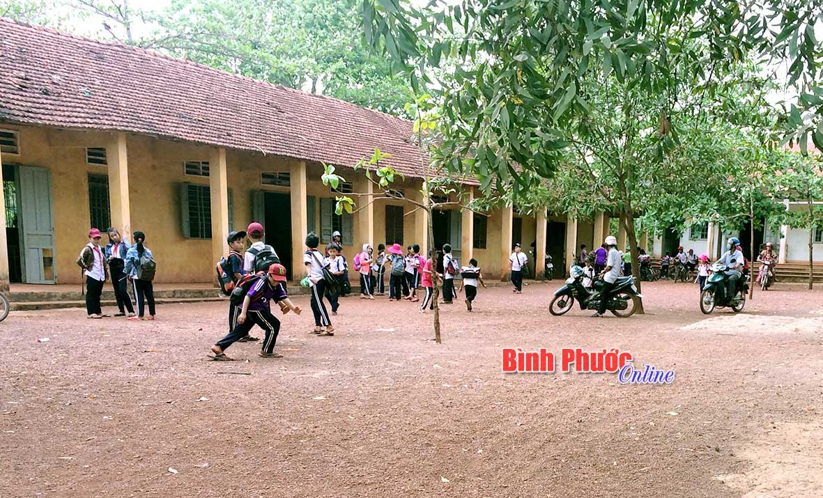Cần sự đồng thuận của cha mẹ học sinh trong việc “xóa” điểm trường lẻ