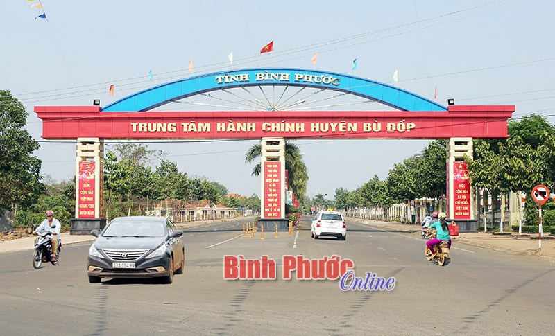 Đầu tư kết cấu hạ tầng -&nbsp;nhiệm vụ trọng t&acirc;m của Đảng bộ huyện B&ugrave; Đốp