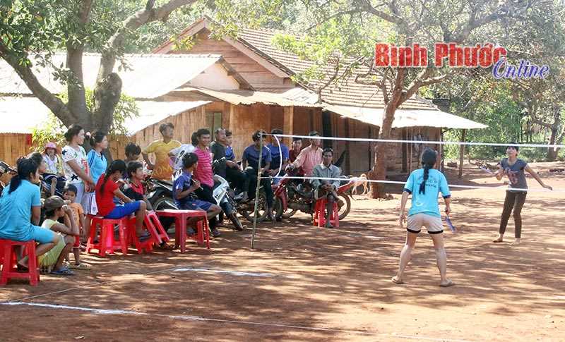 B&ugrave; Gia Mập ch&uacute; trọng x&acirc;y dựng điểm s&aacute;ng chấp h&agrave;nh ph&aacute;p luật trong cộng đồng