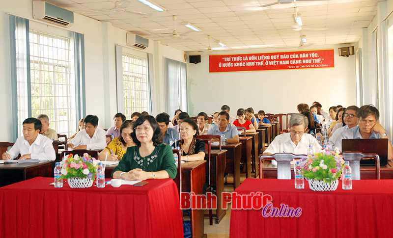 C&acirc;u lạc bộ tr&iacute; thức tỉnh sinh hoạt định kỳ th&aacute;ng 5-2017