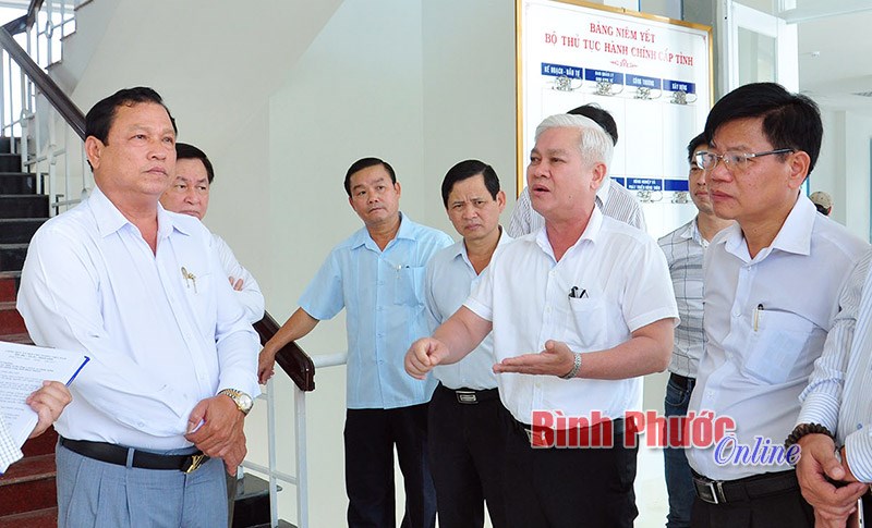 Chiều thứ 6, l&atilde;nh đạo Tỉnh ủy, UBND tỉnh, gi&aacute;m đốc sở, ng&agrave;nh sẽ giao ban tại Trung t&acirc;m H&agrave;nh ch&iacute;nh c&ocirc;ng