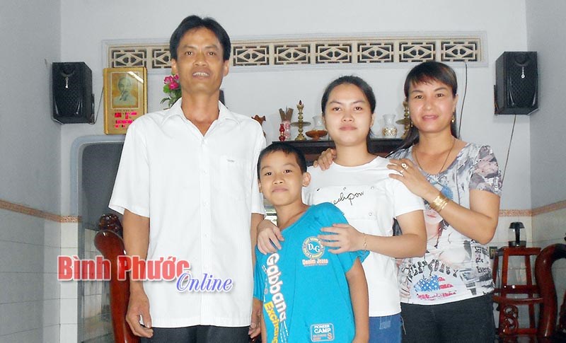 Chuyện một gia đ&igrave;nh văn h&oacute;a ti&ecirc;u biểu ở T&acirc;n Li&ecirc;n