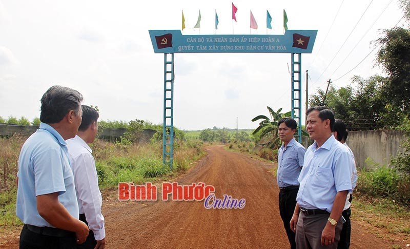 Đầu tư cơ sở hạ tầng vùng đồng bào DTTS - Bài 1