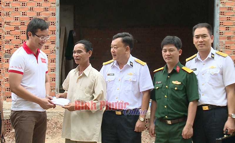 Lữ đoàn 125, Quân chủng Hải quân trao tiền hỗ trợ xây nhà cho chiến sĩ bảo vệ đảo Gạc Ma
