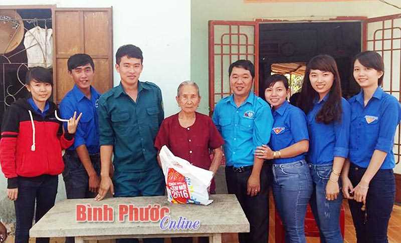Đoàn thanh niên Minh Lập hướng về cơ sở