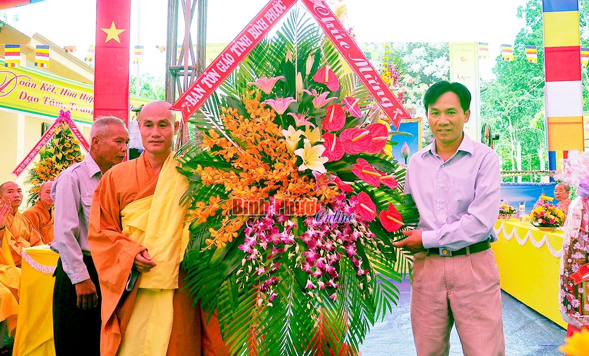 Thị x&atilde; Đồng Xo&agrave;i tổ chức Đại lễ Phật đản năm 2017