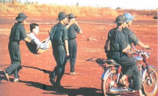 Ngày ấy ở trại Davis - Kỳ 3