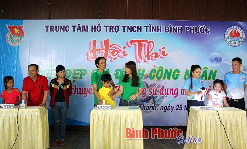 C&ocirc;ng nh&acirc;n thi h&aacute;t hay v&agrave; n&eacute;t đẹp gia đ&igrave;nh