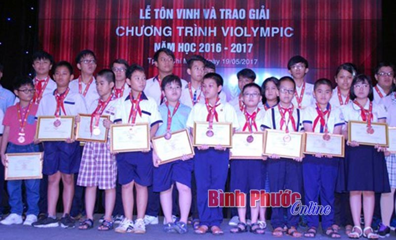 8 học sinh đoạt huy chương vàng thi giải Toán, Vật lý cấp quốc gia