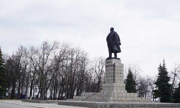 Đa số người Nga đánh giá cao vai trò của Lenin