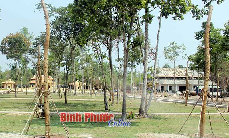 Chủ tịch UBND tỉnh chủ tr&igrave; họp về thi c&ocirc;ng giai đoạn 2 Khu di t&iacute;ch T&agrave; Thiết