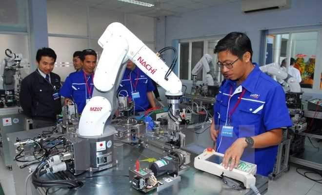 Thị trường lao động sẽ biến đổi thế nào trong thời đại công nghệ 4.0?