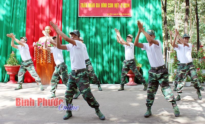 Kh&ocirc;ng để kẻ xấu lợi dụng k&iacute;ch động, b&ocirc;i nhọ h&igrave;nh ảnh qu&acirc;n đội