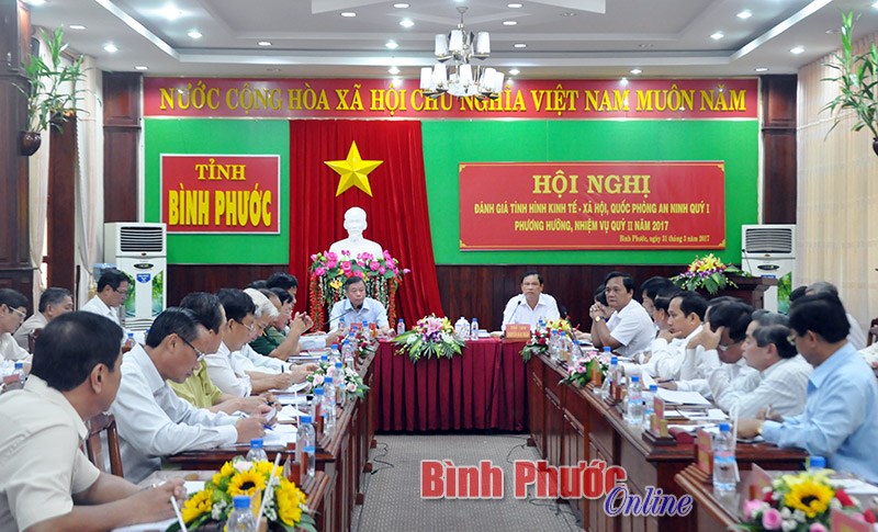 Ki&ecirc;n quyết thực hiện c&aacute;c dự &aacute;n, c&ocirc;ng tr&igrave;nh trọng điểm