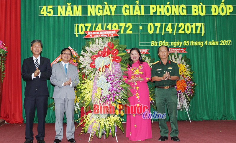 B&ugrave; Đốp kỷ niệm 45 năm Ng&agrave;y giải ph&oacute;ng (7-4-1972 - 7-4-2017)