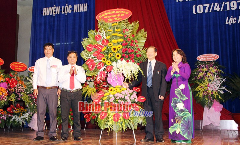 Lộc Ninh kỷ niệm 45 năm ng&agrave;y giải ph&oacute;ng