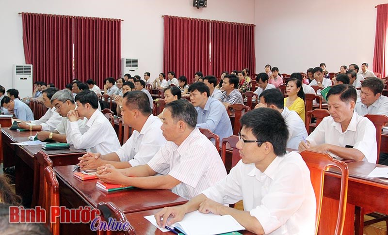 Nhận thức đ&uacute;ng về tầm quan trọng của l&yacute; luận v&agrave; học tập l&yacute; luận ch&iacute;nh trị