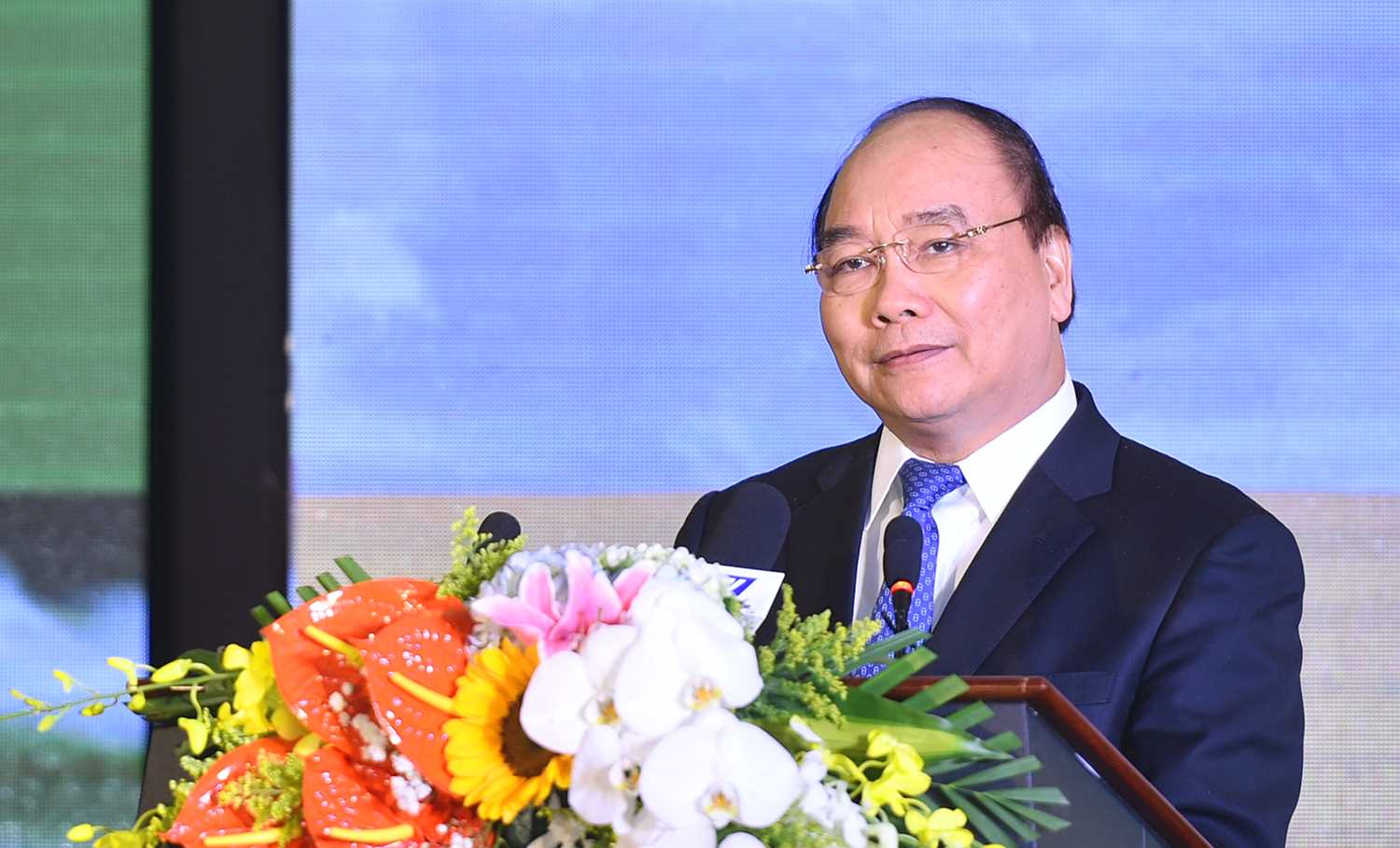 Thủ tướng y&ecirc;u cầu phải đổi mới tư duy một lần nữa