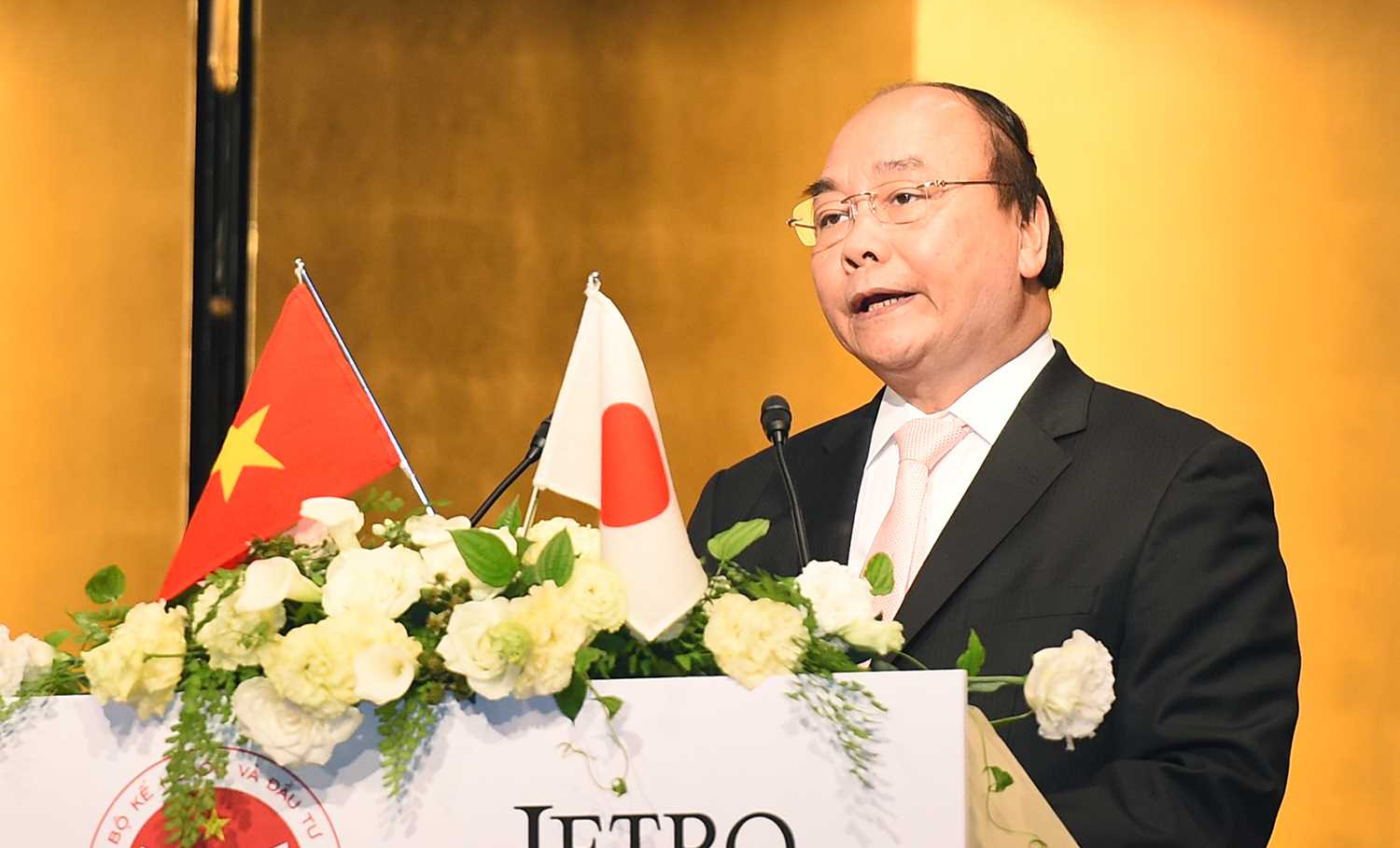 Thủ tướng th&ecirc;m xung lực cho &lsquo;con t&agrave;u&rsquo; đầu tư Nhật Bản tới Việt Nam