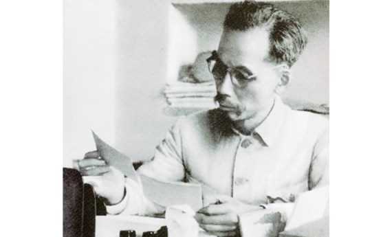 R&egrave;n luyện theo tấm gương Chủ tịch Hồ Ch&iacute; Minh