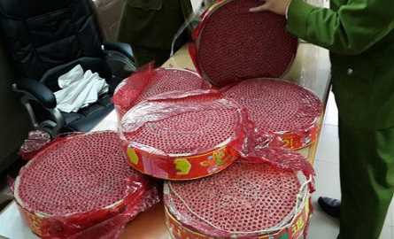 Xử lý hành vi tàng trữ, vận chuyển, buôn bán pháo nổ