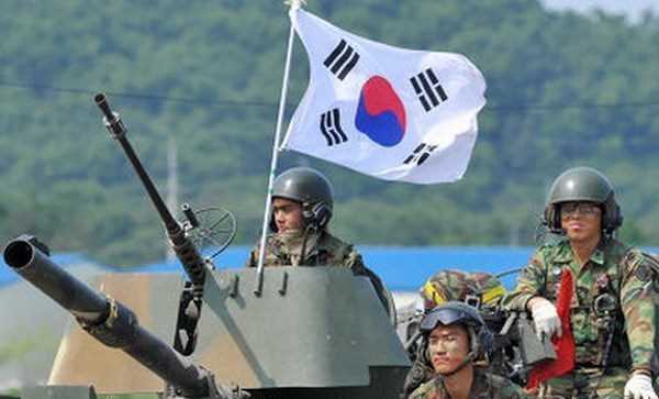 Hàn Quốc kiểm tra tình trạng sẵn sàng chiến đấu của các binh sỹ