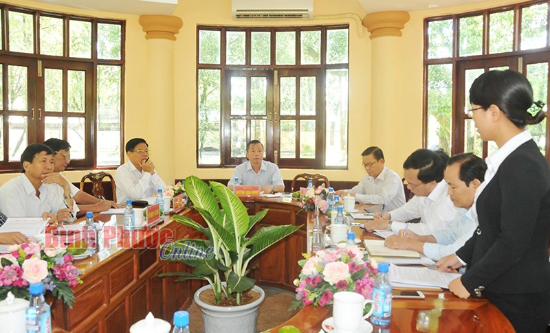 L&atilde;nh đạo tỉnh tiếp v&agrave; th&aacute;o gỡ kh&oacute; khăn cho doanh nghiệp định kỳ th&aacute;ng 4