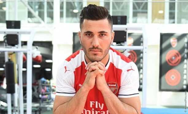 Arsenal chính thức trình làng tân binh đầu tiên trong Hè 2017