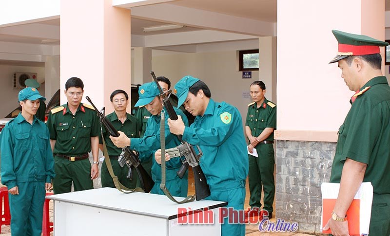 Sơ kết 6 th&aacute;ng Khối thi đua qu&acirc;n sự địa phương Qu&acirc;n khu 7