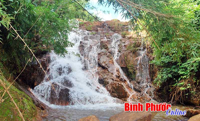 Hoạt động du lịch thu hút 20.334 lượt khách tham quan