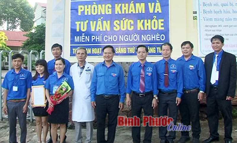 Thị đoàn Bình Long khai trương phòng khám bệnh miễn phí cho người nghèo
