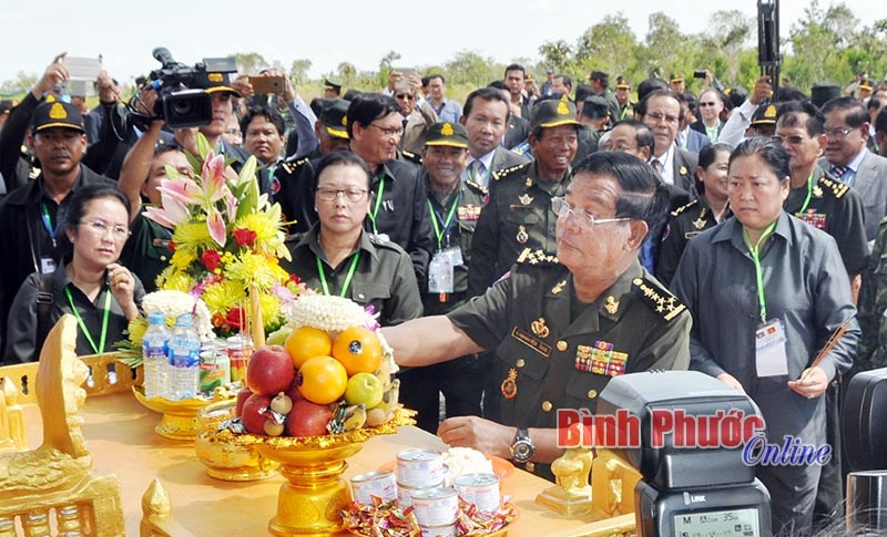 Đập tan luận điệu xuyên tạc về tình đoàn kết Việt Nam - Campuchia