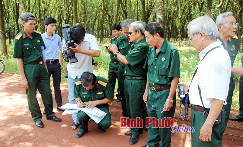 Tranh thủ thời gian v&agrave; nh&acirc;n chứng để quy tập h&agrave;i cốt liệt sĩ