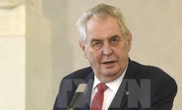 Tổng thống Cộng h&ograve;a S&eacute;c bắt đầu thăm cấp Nh&agrave; nước tới Việt Nam