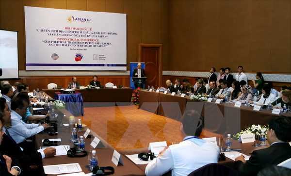 ASEAN - Một thực thể kinh tế ổn định, năng động, th&iacute;ch ứng cao