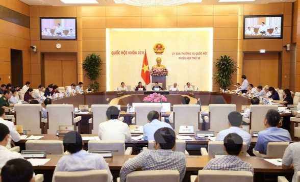 Phi&ecirc;n họp thứ 10 UBTV Quốc hội: Đa dạng c&aacute;c h&igrave;nh thức tiếp x&uacute;c cử tri