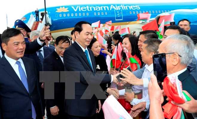 Chủ tịch nước gặp gỡ đại diện cộng đồng Việt Nam tại Belarus