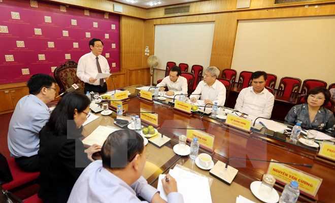 Kiểm tra c&ocirc;ng t&aacute;c quy hoạch, lu&acirc;n chuyển c&aacute;n bộ tại Bộ X&acirc;y dựng