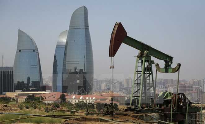 Giá dầu tiếp tục tăng do tình hình chính trị căng thẳng ở Trung Đông