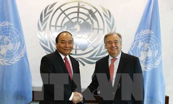 Thủ tướng Nguyễn Xu&acirc;n Ph&uacute;c hội đ&agrave;m với Tổng thư k&yacute; Li&ecirc;n hợp quốc